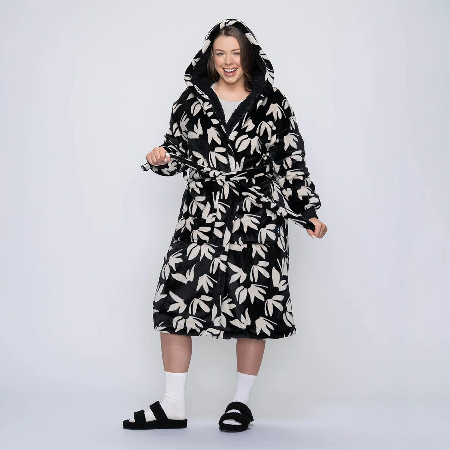 Black Floral - Image 3